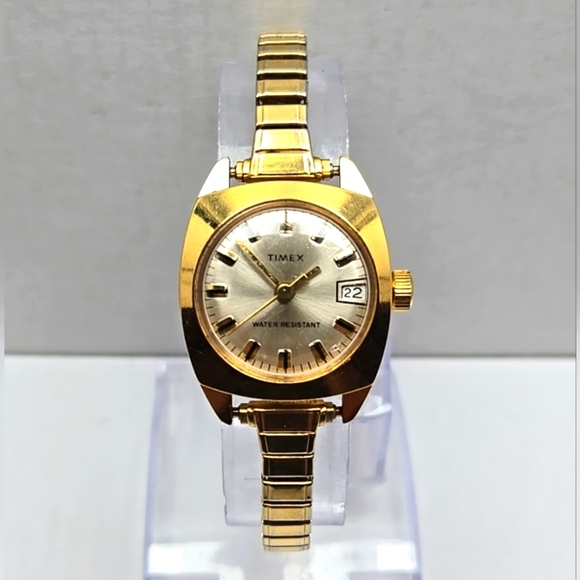 Womens Vintage Timex Watch 24mm Gold Tone Date Stretch Band Manual Wind Working